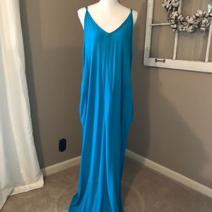 Love stitch maxi dress with pockets